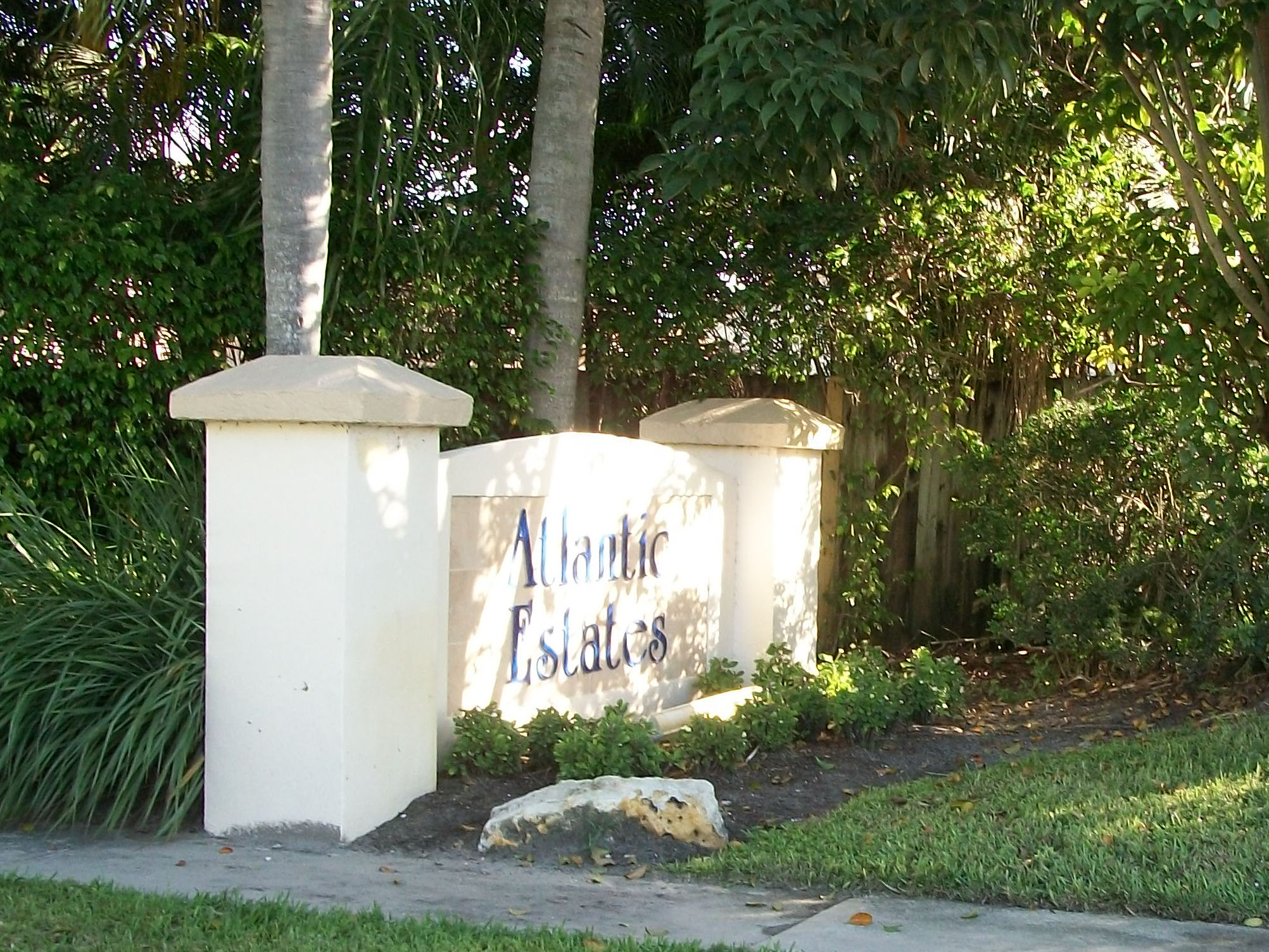 Atlantic Estates foreclosures in Lake Worth