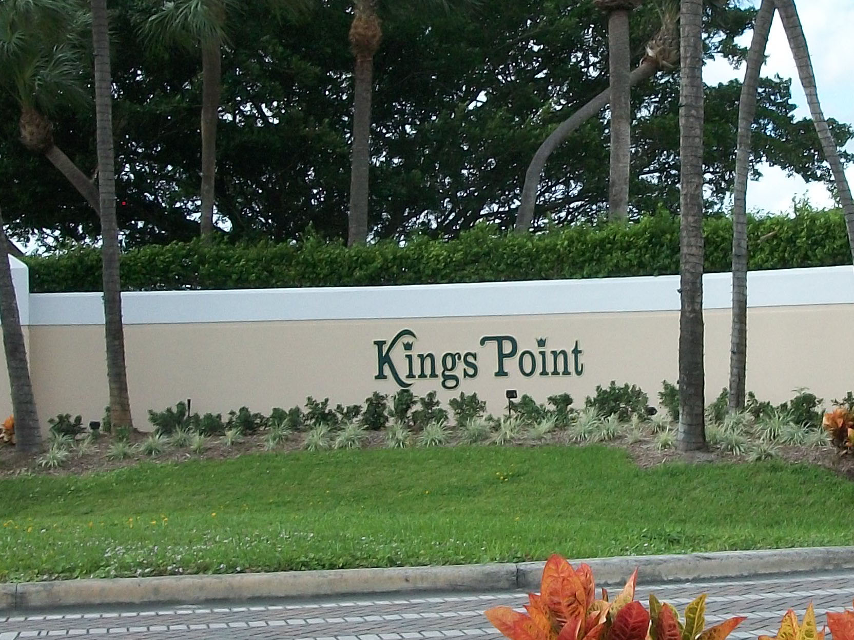 Kings Point foreclosures in Delray Beach