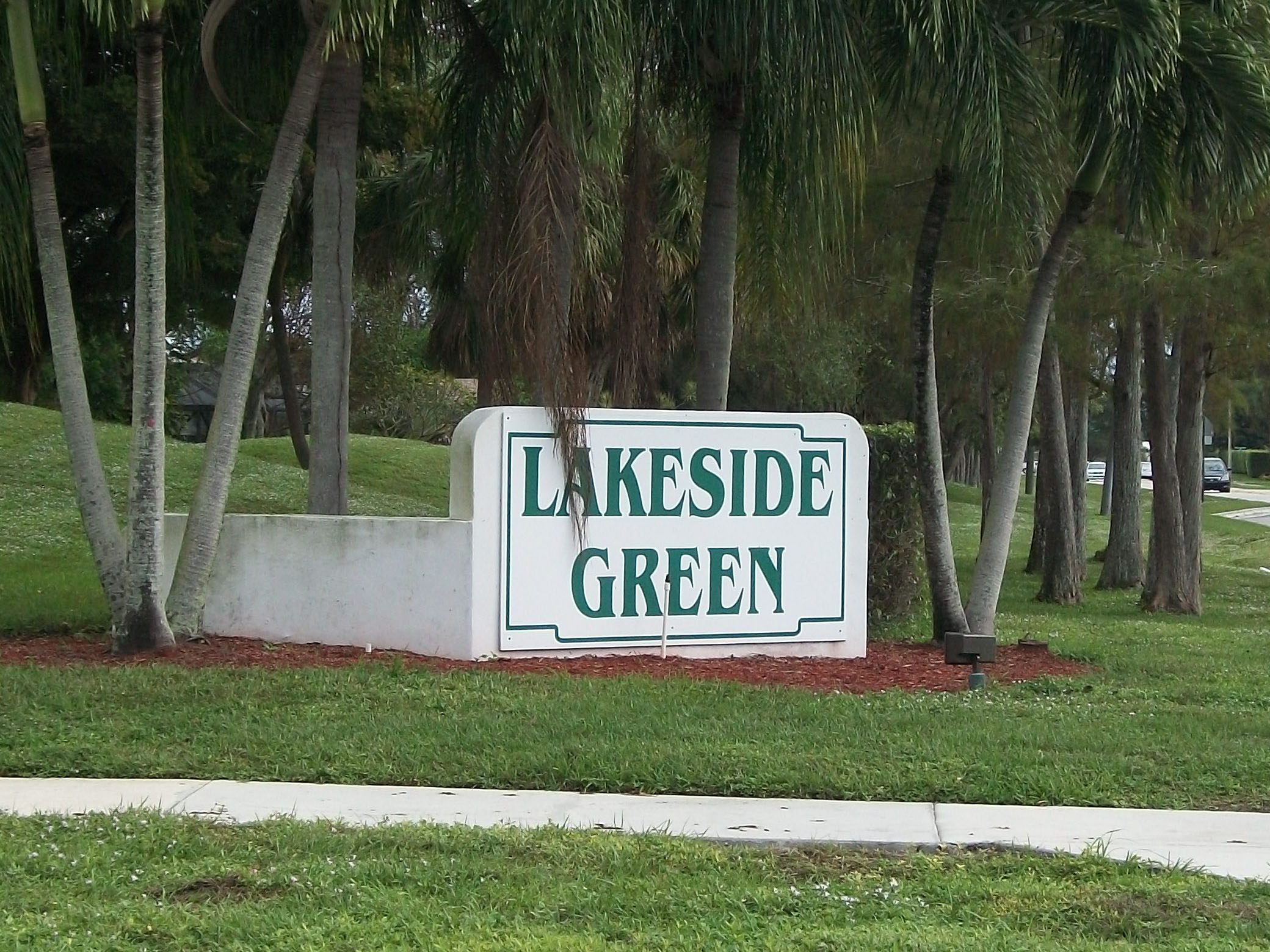 Lakeside Green foreclosures in West Palm Beach