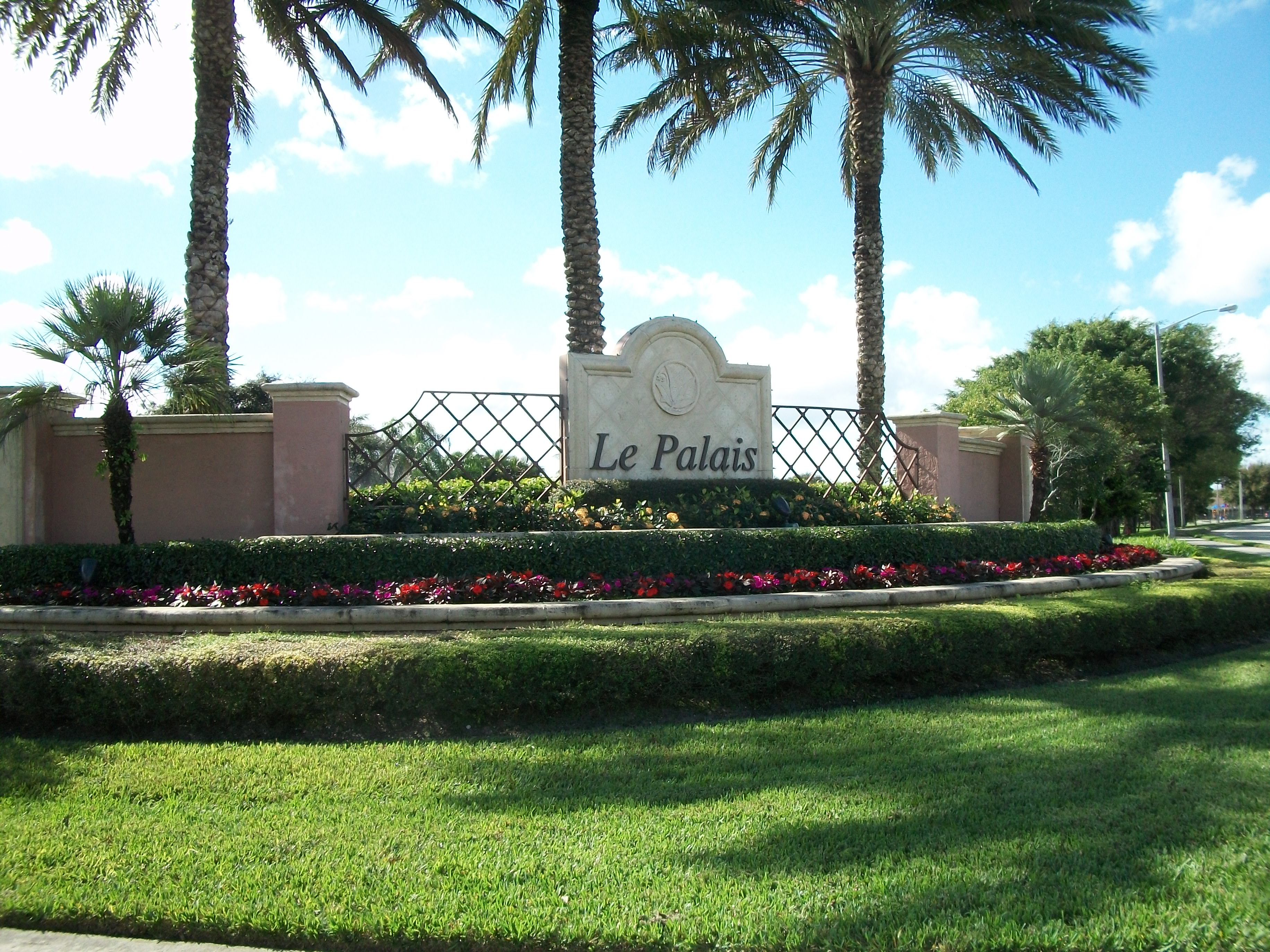 Le Palais foreclosures in Boynton Beach