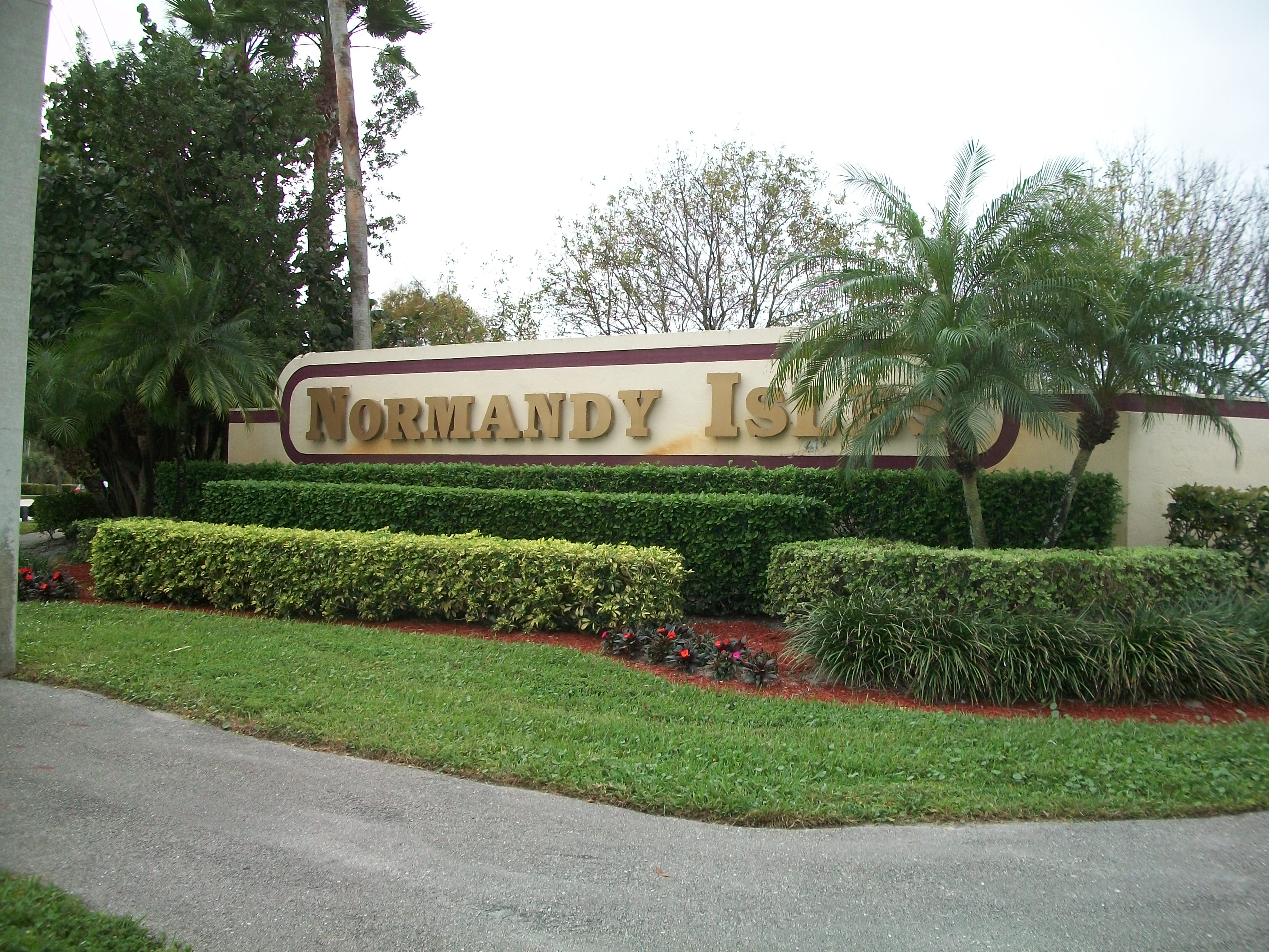 Normandy Isles foreclosures in Greenacres