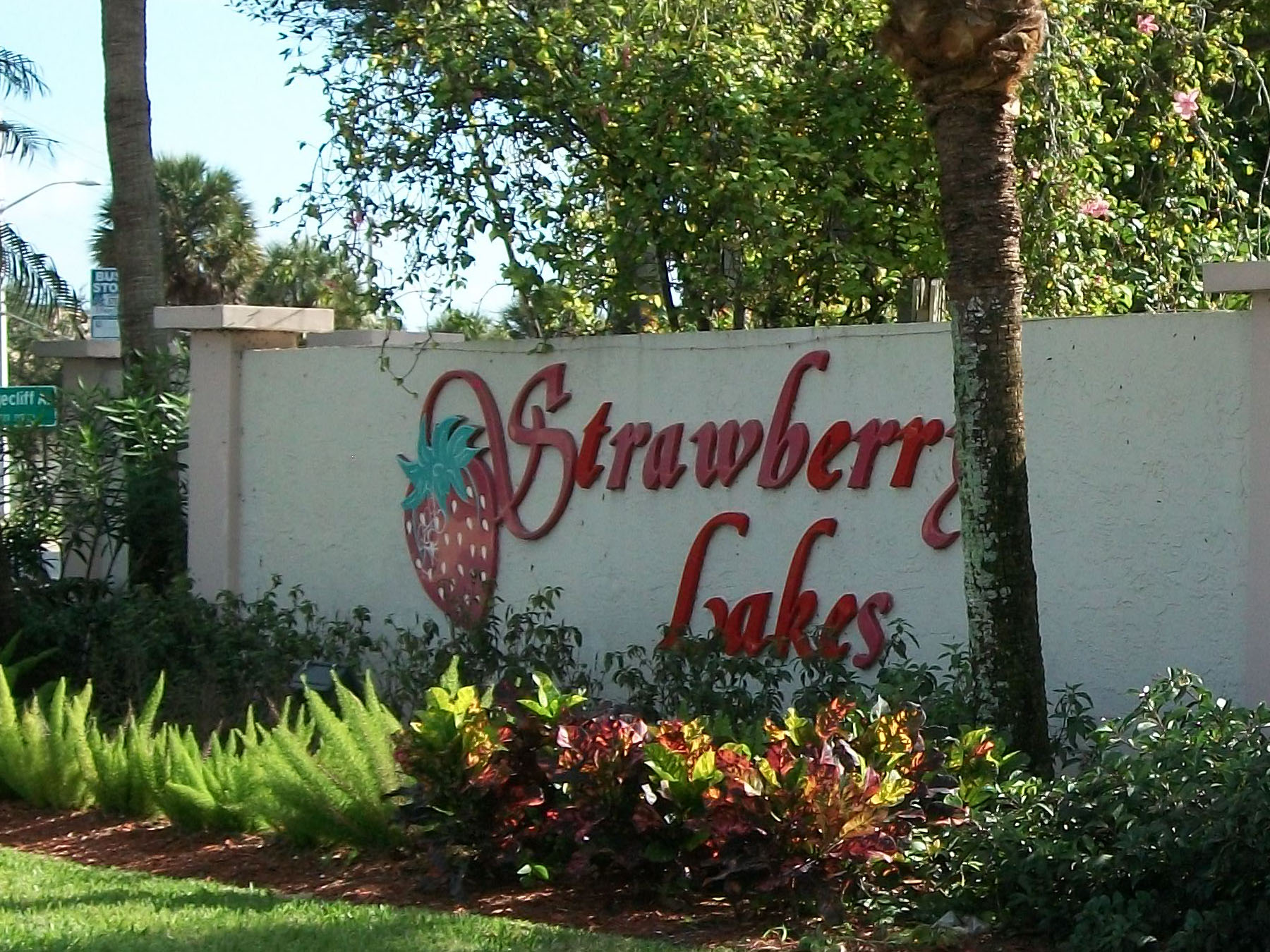 Strawberry Lakes foreclosures in Lake Worth