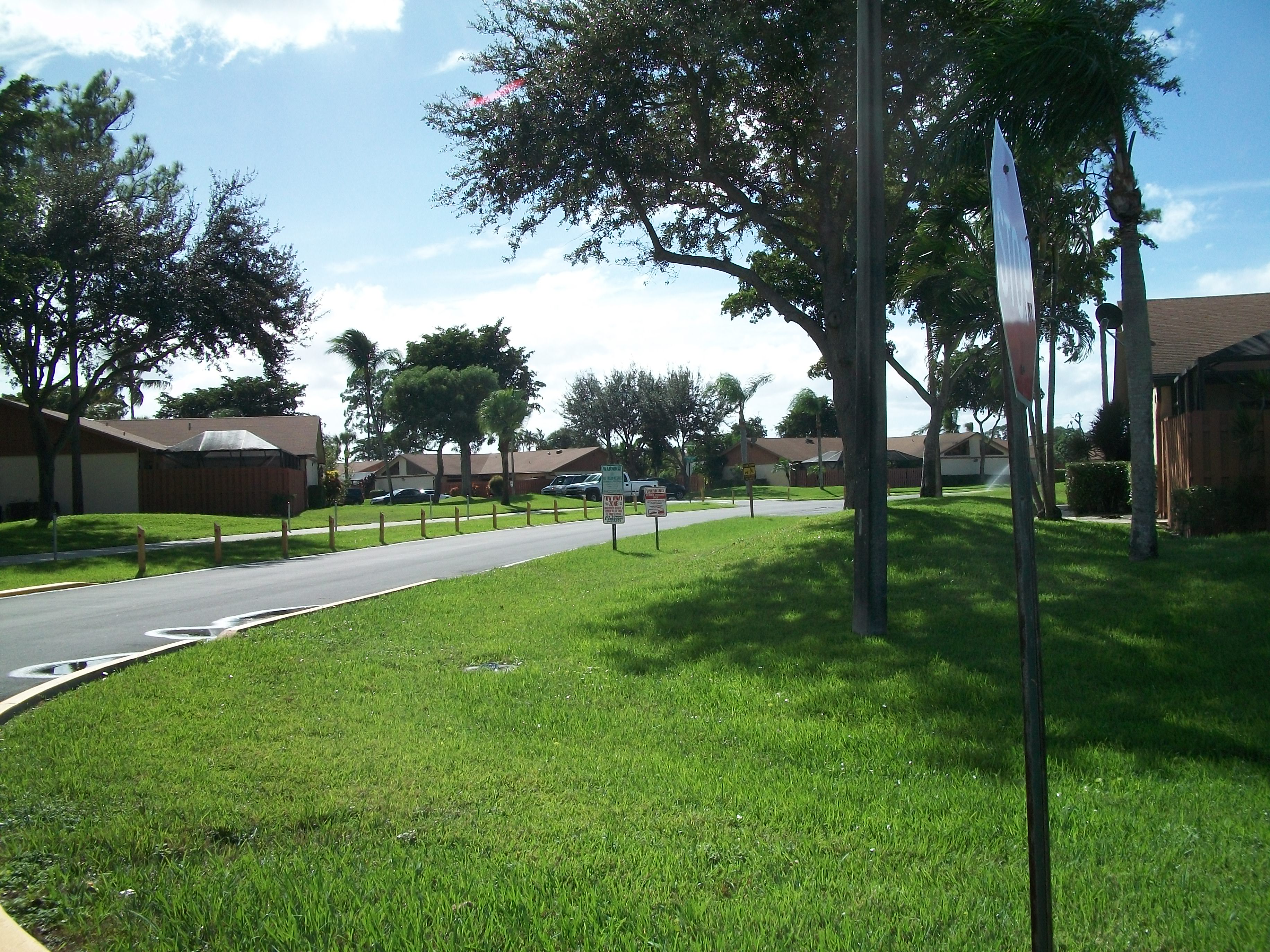 Summit Pines foreclosures in West Palm Beach