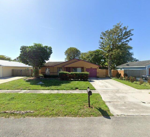 10670 Bobbie Ln, Royal Palm Beach, FL 33411