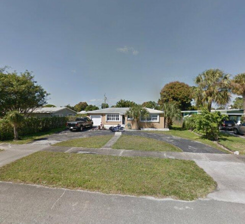 1124 7th St, Lake Park, FL 33403