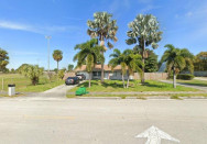 1217 53rd St, Mangonia Park, FL 33407