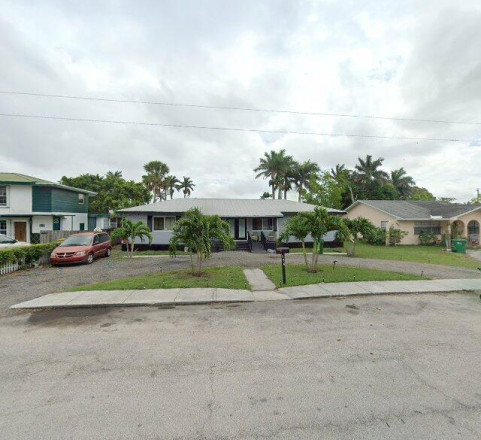 156 N Flame Ave, Pahokee, FL 33476