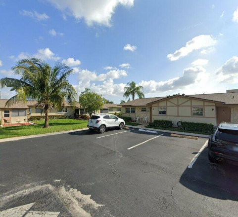 2802 Crosley Dr W E, West Palm Beach, FL 33415