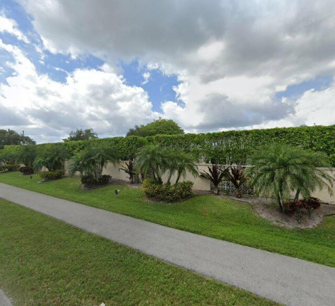 387 Bennington Ln, Lake Worth, FL 33467