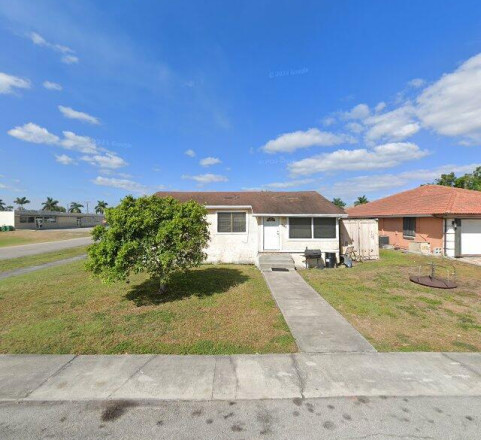 397 Annona Ave, Pahokee, FL 33476