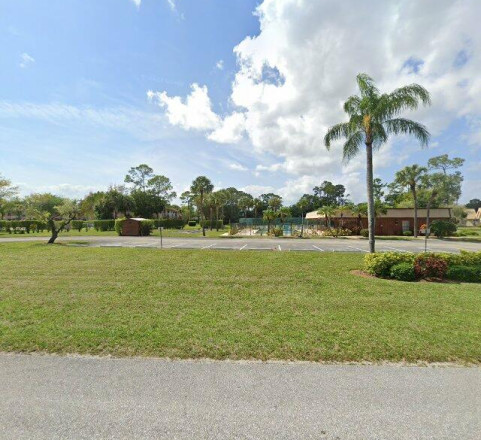 4525 Oak Terrace Dr, Greenacres, FL 33463