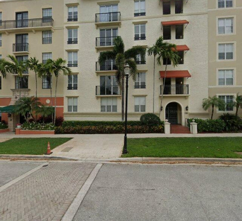 630 S Sapodilla Ave #403, West Palm Beach, FL 33401