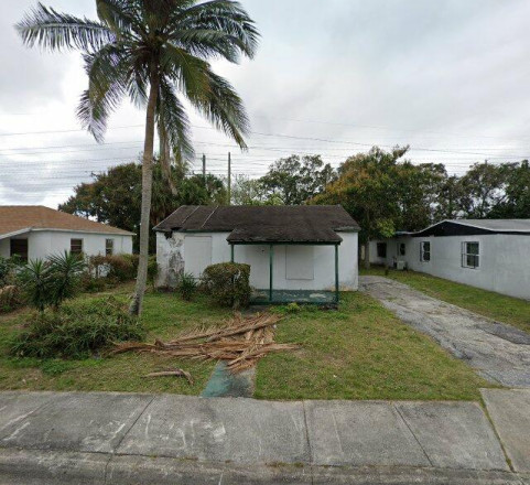 841 W 1st St, Riviera Beach, FL 33404