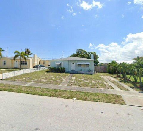 938 Churchill Rd, West Palm Beach, FL 33405