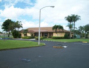 Lakeside Green foreclosures in West Palm Beach
