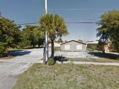 1068 West 8th Street, Riviera Beach, FL 33404