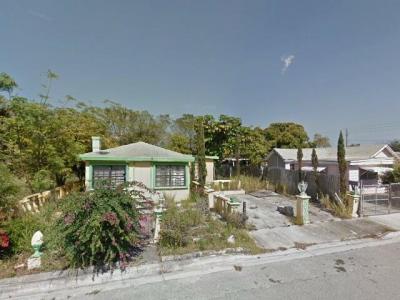 1116 West 32nd Street, Riviera Beach, FL 33404