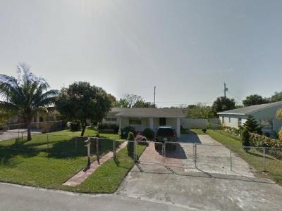 125 West 24th Street, Riviera Beach, FL 33404