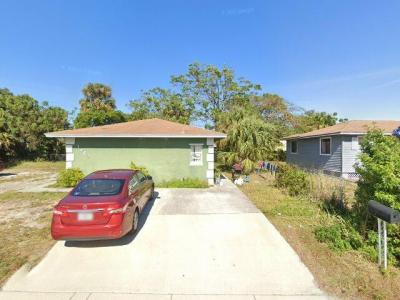 1252 W 25th St, Riviera Beach, FL 33404