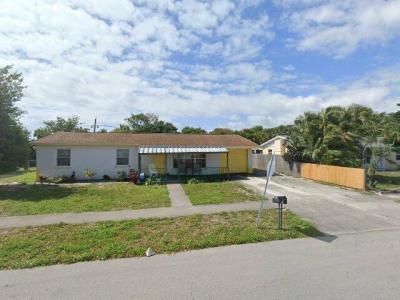 1430 13th St, West Palm Beach, FL 33401