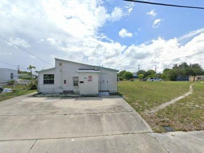 1527 S Johnson St, Lake Worth, FL 33460