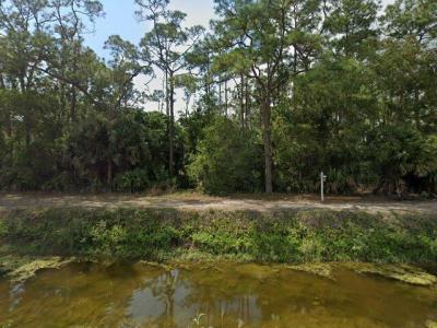 1557 E Rd, Loxahatchee, FL 33470