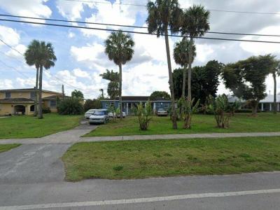 1568 E Main St, Pahokee, FL 33476