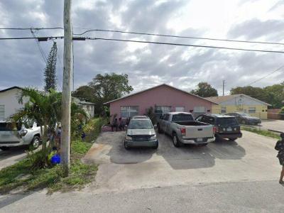 157 W 17th St A, Riviera Beach, FL 33404