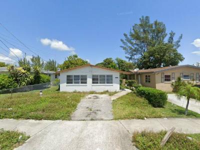 1682 W 10th St, Riviera Beach, FL 33404