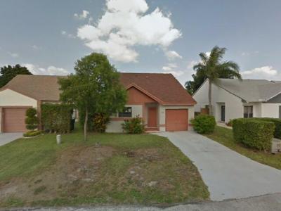 24 Peachtree Place, Boynton Beach, FL 33436