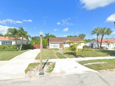 241 Bloomfield Dr, West Palm Beach, FL 33405