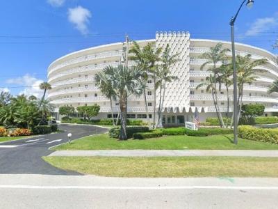 2505 South Ocean Boulevard, South Palm Beach, FL 33480