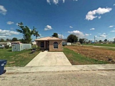 388 Annona Ave, Pahokee, FL 33476