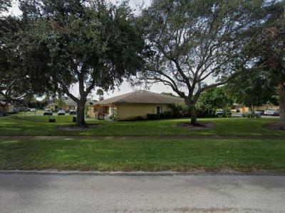 4692 Cherry Rd, West Palm Beach, FL 33409