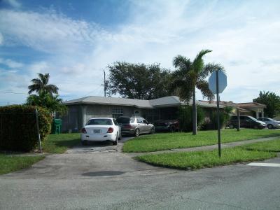 490 West 34th Street, Riviera Beach, FL 33404