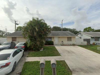 4946 Pimlico Ct, West Palm Beach, FL 33415