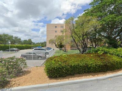 500 Executive Center Dr 2a, West Palm Beach, FL 33401