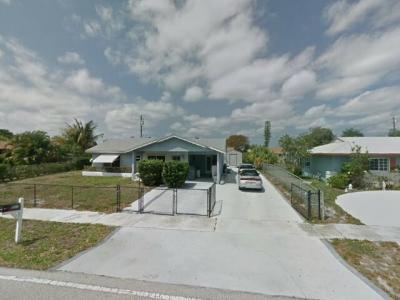 521 South 13th Place, Lantana, FL 33462