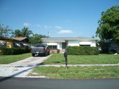 537 Perry Avenue, Lake Worth, FL 33463