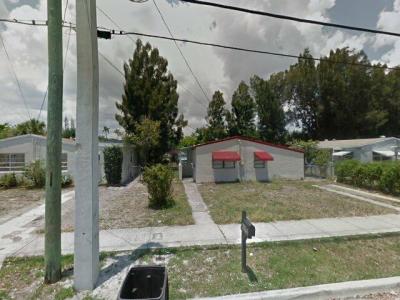 5609 Pinewood Ave, West Palm Beach, FL 33407