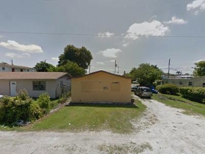 565 Sw 6th Street 1, Belle Glade, FL 33430