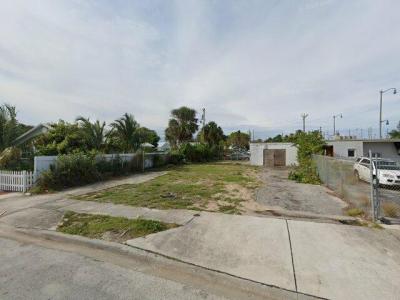 607 57th St, West Palm Beach, FL 33407