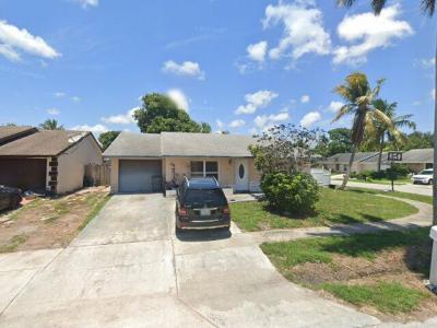 6111 Honeywood Way, Lake Worth, FL 33463