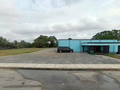 631 E Main St, Pahokee, FL 33476