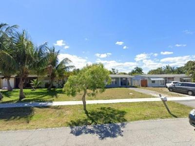 811 South Broadway, Lantana , FL 33462