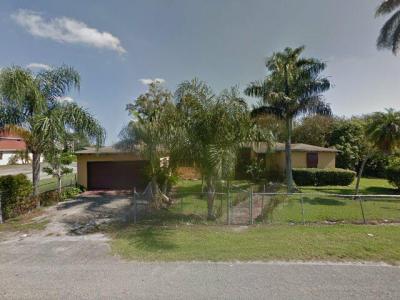 841 W Avenue A, Belle Glade, FL 33430