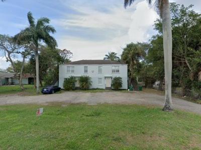 949 East Main Street 1, Pahokee, FL 33476