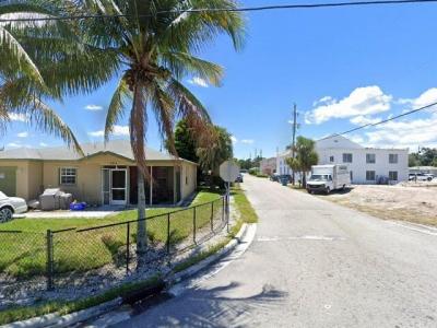 Ne 13th Avenue, Boynton Beach, FL 33435