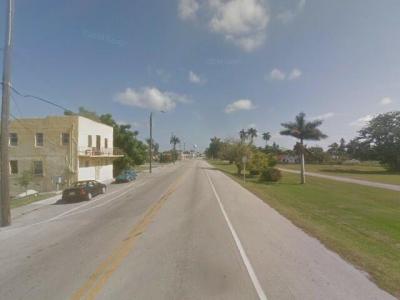 South Lake Avenue, Pahokee, FL 33476